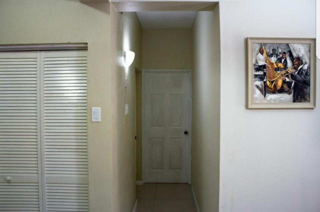 Merrivale Suite كينغستون المظهر الخارجي الصورة